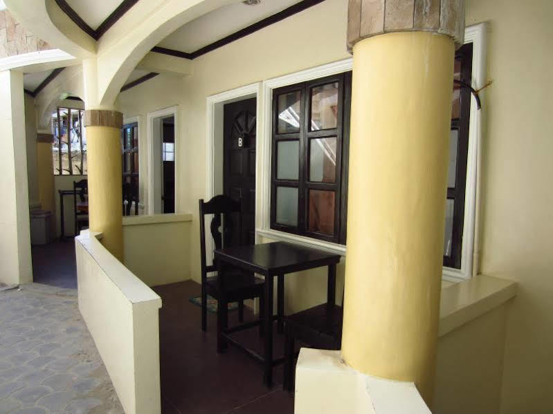 เอริโกะเฮาส์ Hotel Balabag  ภายนอก รูปภาพ